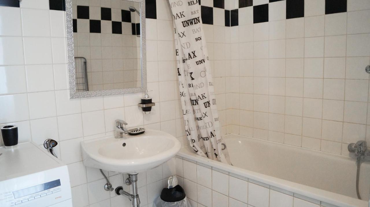 Gorgeous 2Br - Spacious & Suitable For Everyone Вена Экстерьер фото