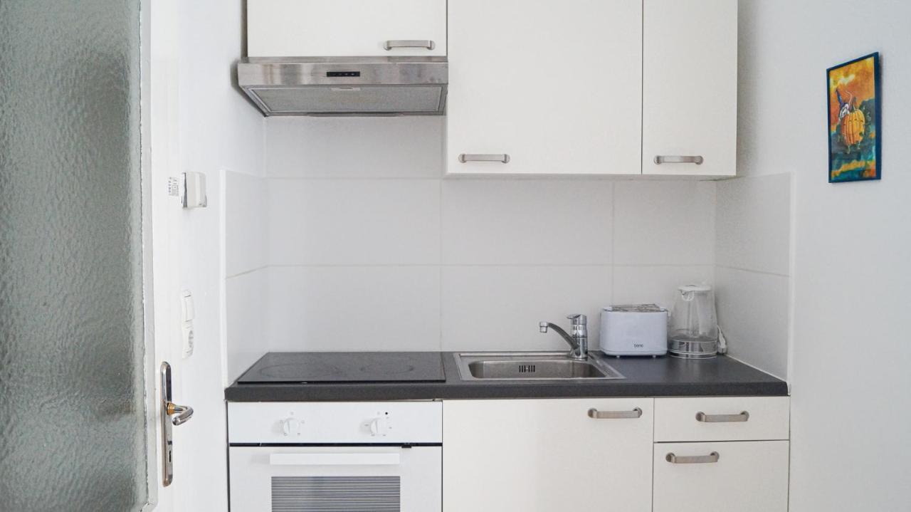 Gorgeous 2Br - Spacious & Suitable For Everyone Вена Экстерьер фото
